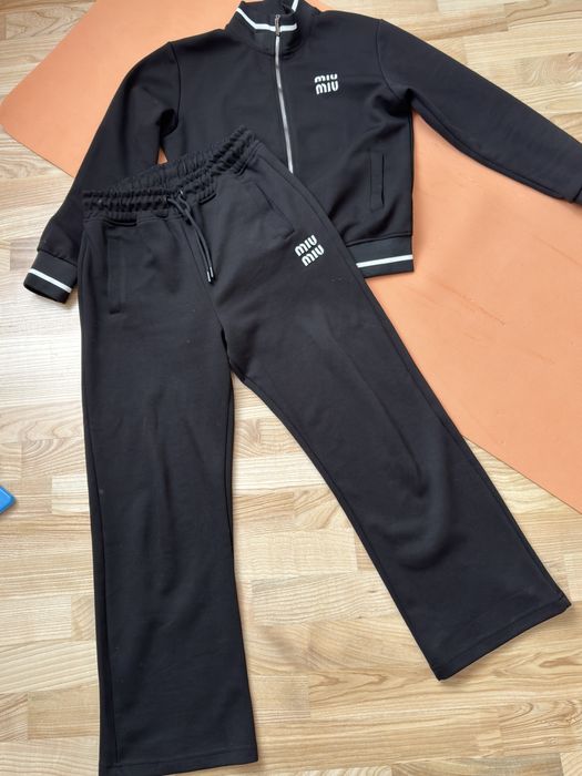 Костюм від Miu Miu