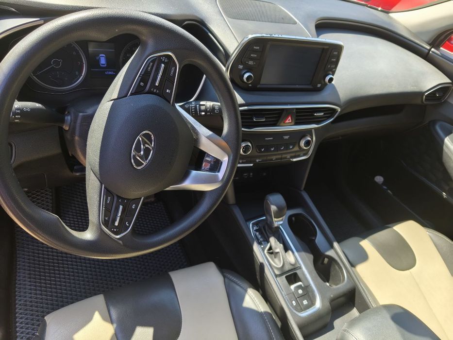 Терміново продається власний Hyundai Santa Fe lV покоління