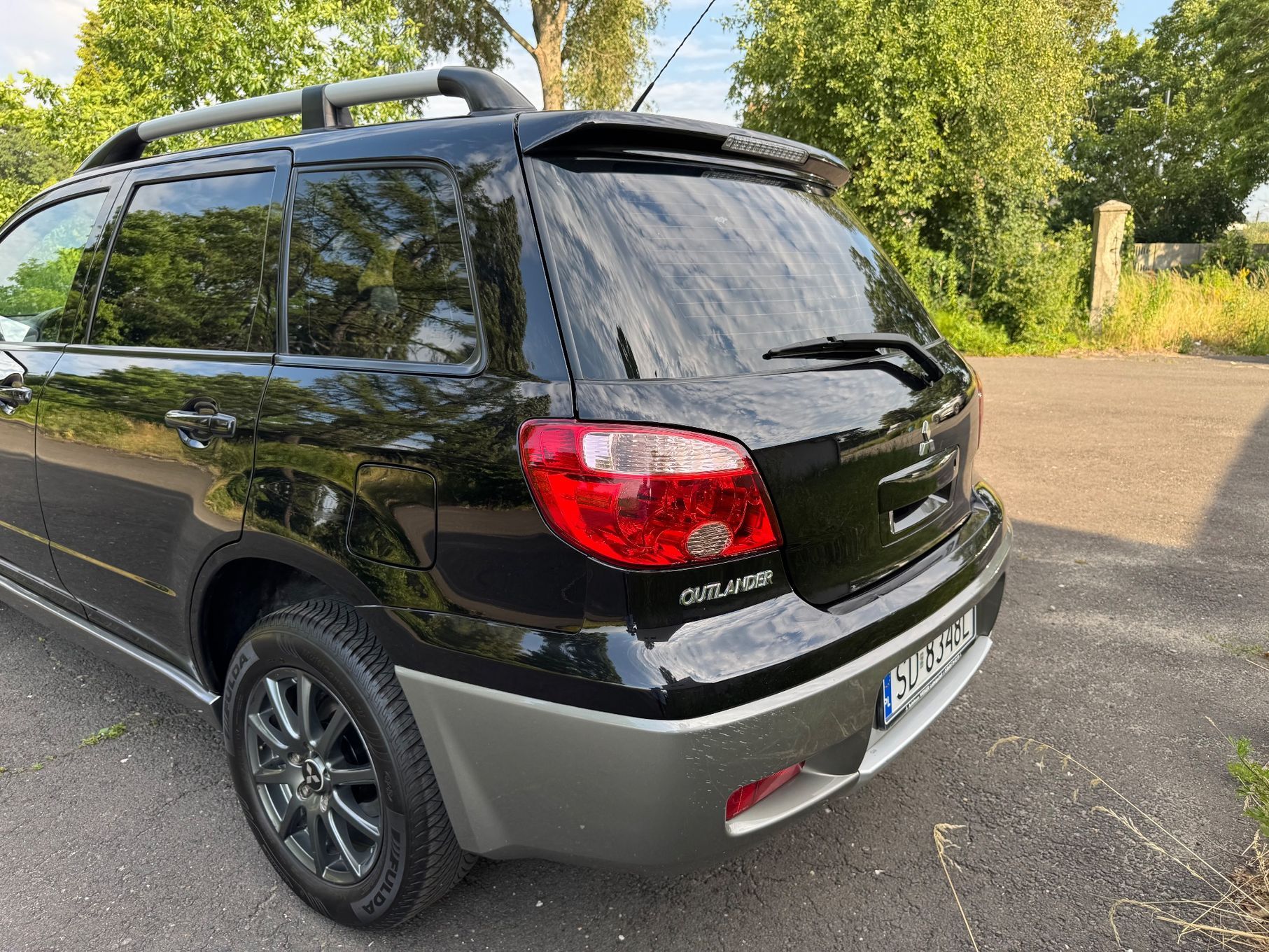 Mitsubishi Outlander 2,0 MPI * Bezwypadkowy * Doinwestowany *
