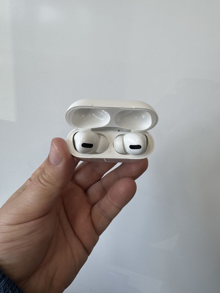 APPLE Airpoods Pro 1 покоління оригінал