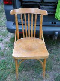 stare krzesło w bardzo dobrym stanie 2 szt