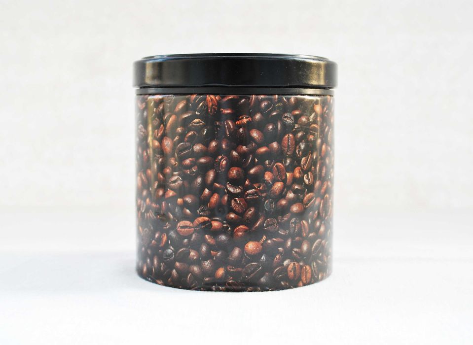 Latas / caixas metálicas vazias