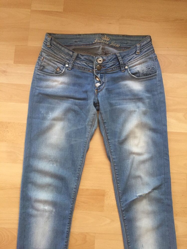 Турецькі   джинси,  штани дівчачі по бирке 28 см, наш 42-44