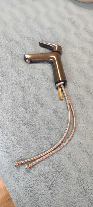 Bateria umywalkowa stojąca Hansgrohe Talis E110