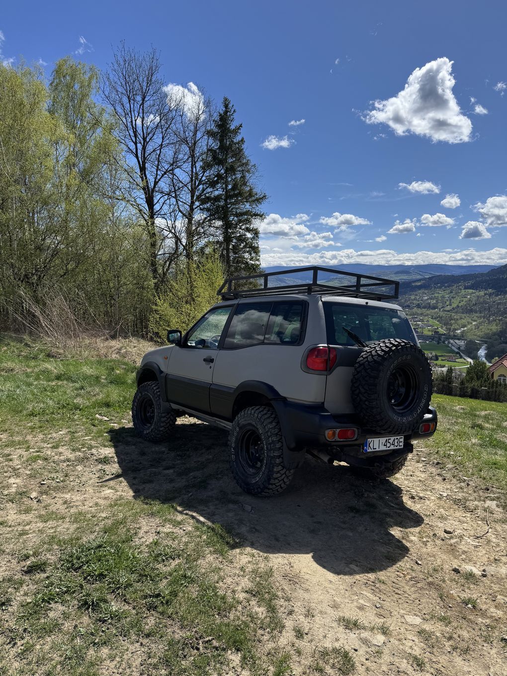 Nissan Terrano Nissan Terano 2 2.7 tdi Intelcooler Bardzo ładny stan