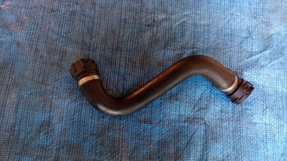 Патрубок радіатора охолодження двигуна (низ) BMW 320D E91 2005-2012 р