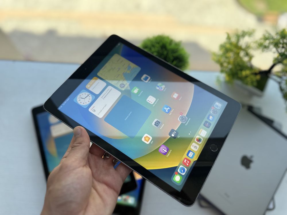 Apple Ipad 5,6  9.7" 32 / 128GB Wifi +  LTE Гарантія !