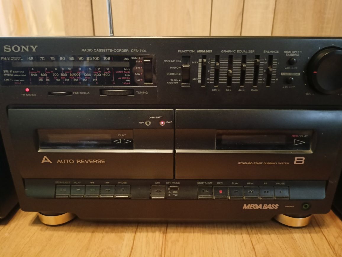 Radiomagnetofon Sony CFS-710L