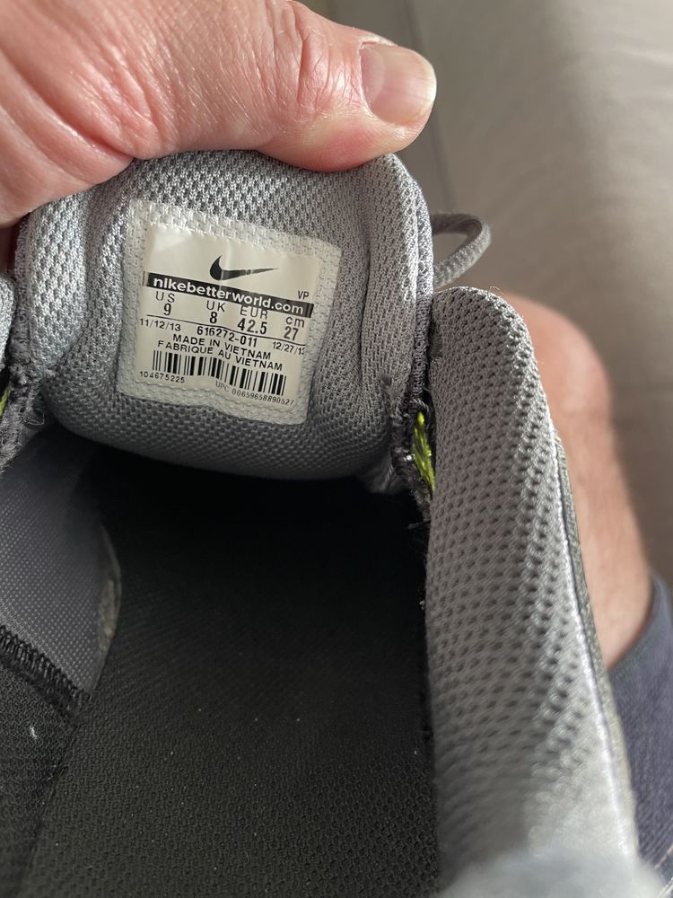 Кроссовки Nike 100%оригинал
