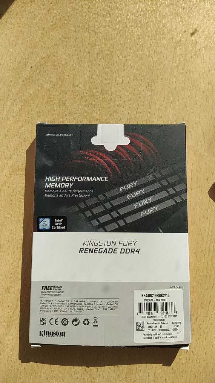 Продам модуль пам'яті для комп'ютера DDR4 16GB (2x8GB) 4000 MHz