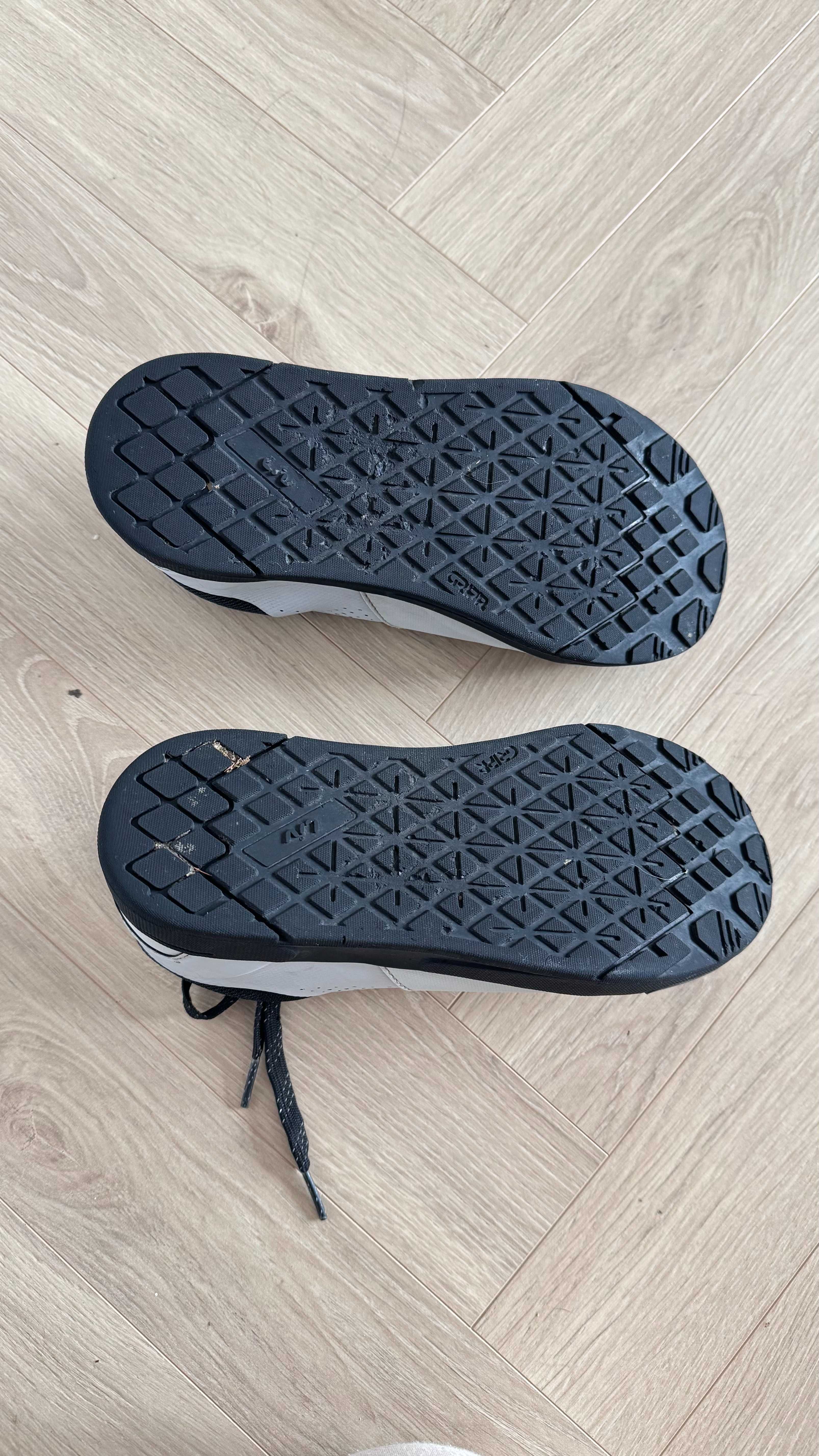Damskie buty rowerowe Liv Shuttle Flat na platformy r. 38