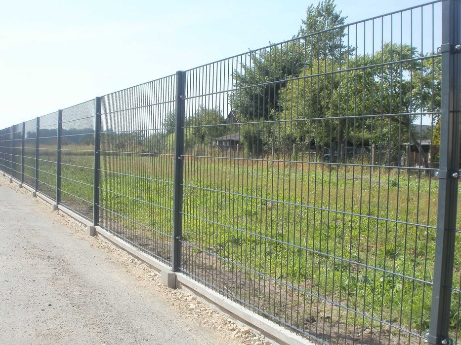 Ogrodzenie panelowe 2D 143cm z płytą prefabrykowaną + TRANSPORT