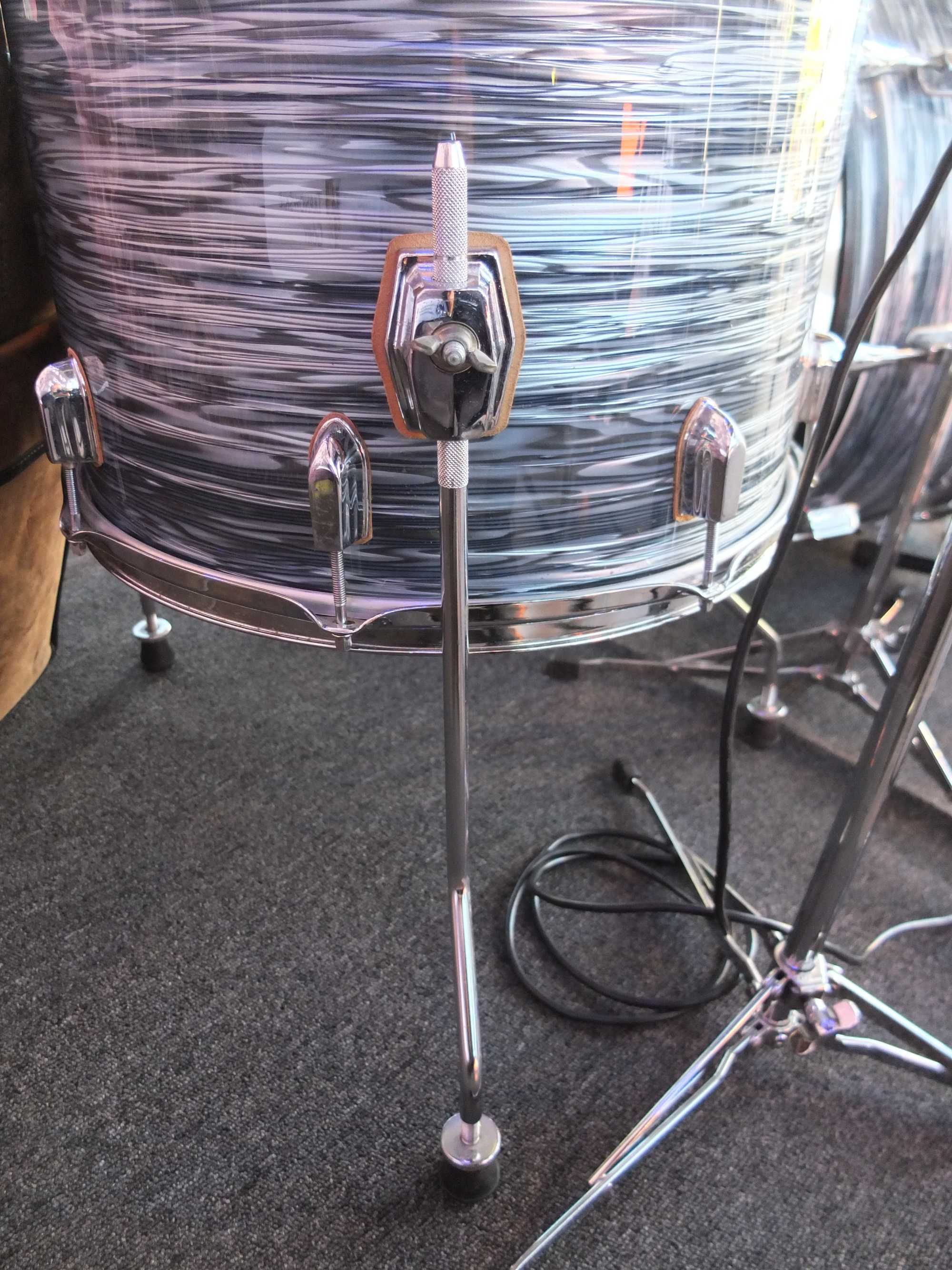 Gretsch Renown Silver Oyster Pearl 24, 13, 16