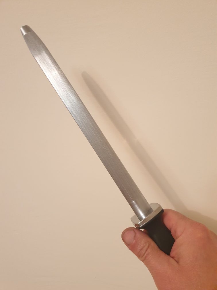 Мусат для правки ножів
