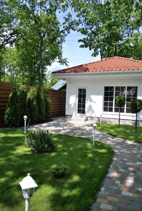 Продам СВОЙ коттедж Лесное дом в Лесном почти даром,купить дом Лесное