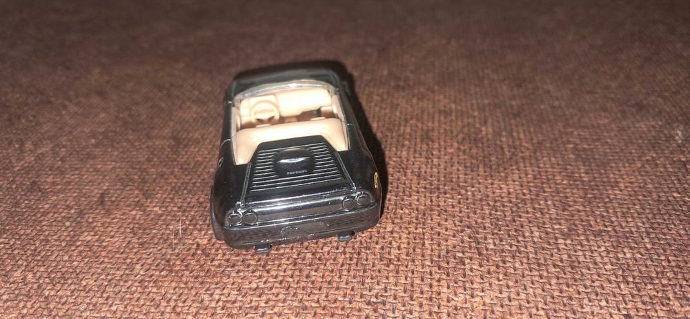 Carro ferrari F355 Spider