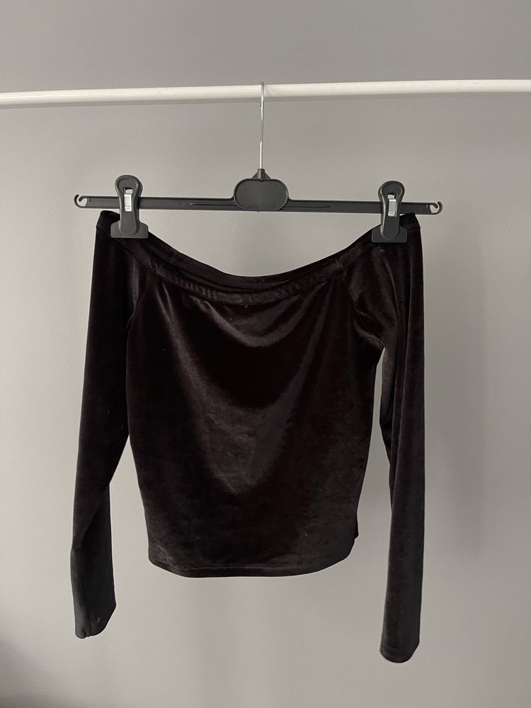 Czarna welurowa bluzka odkryte ramiona New look 152cm 158cm 12 13 lat