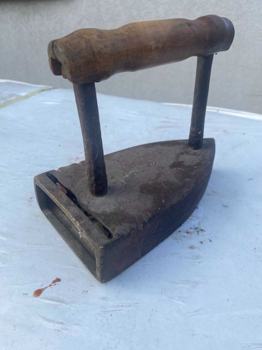 Stare zabytkowe żelazka