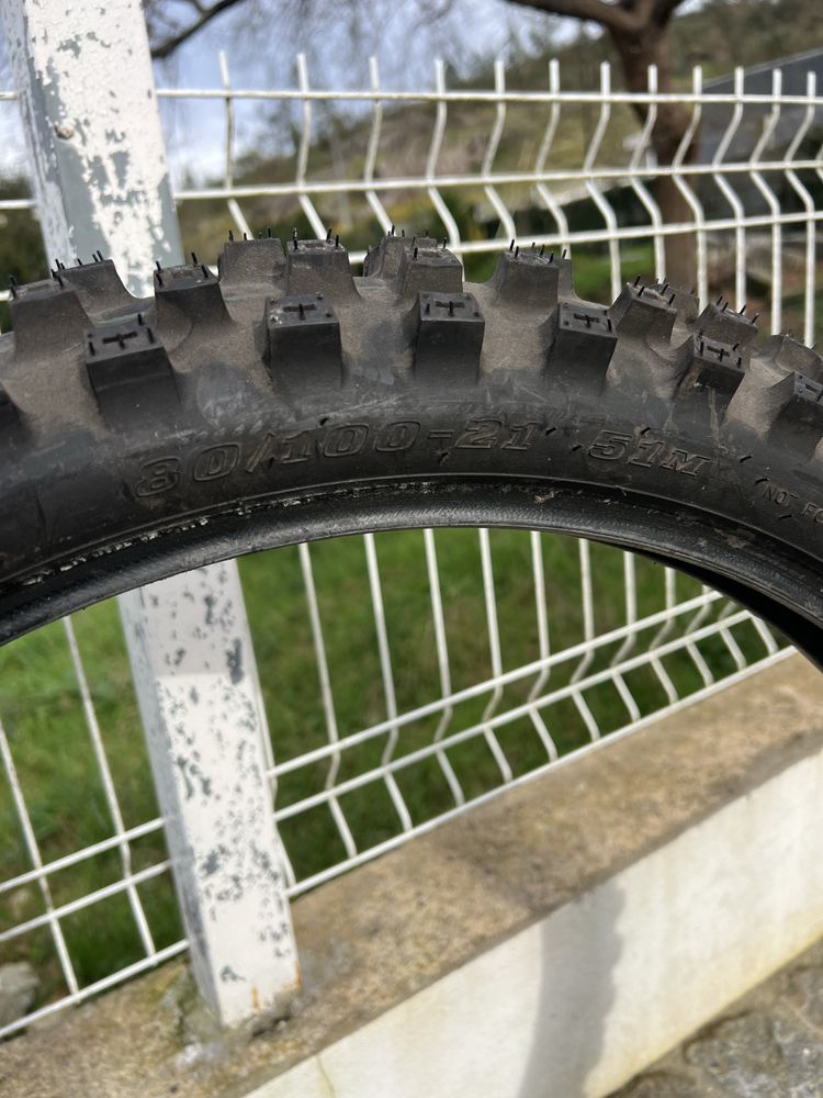 Vendo pneu dunlop 80/100-21