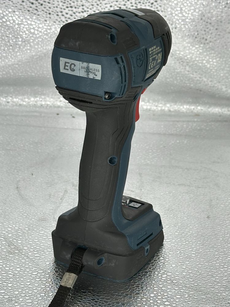 Акумуляторний ударний гайкокрут Bosch GDS 18V-200 C Professional