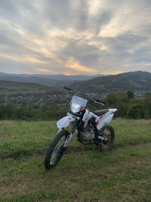 Продам мотоцикл bse s1 150