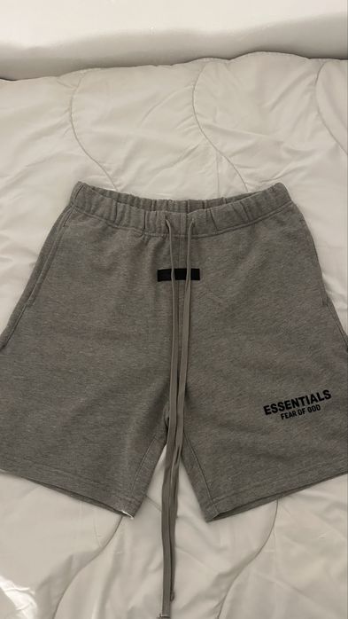 Essentials short
