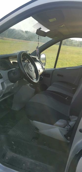Sprzedam Opla Vivaro 1.9