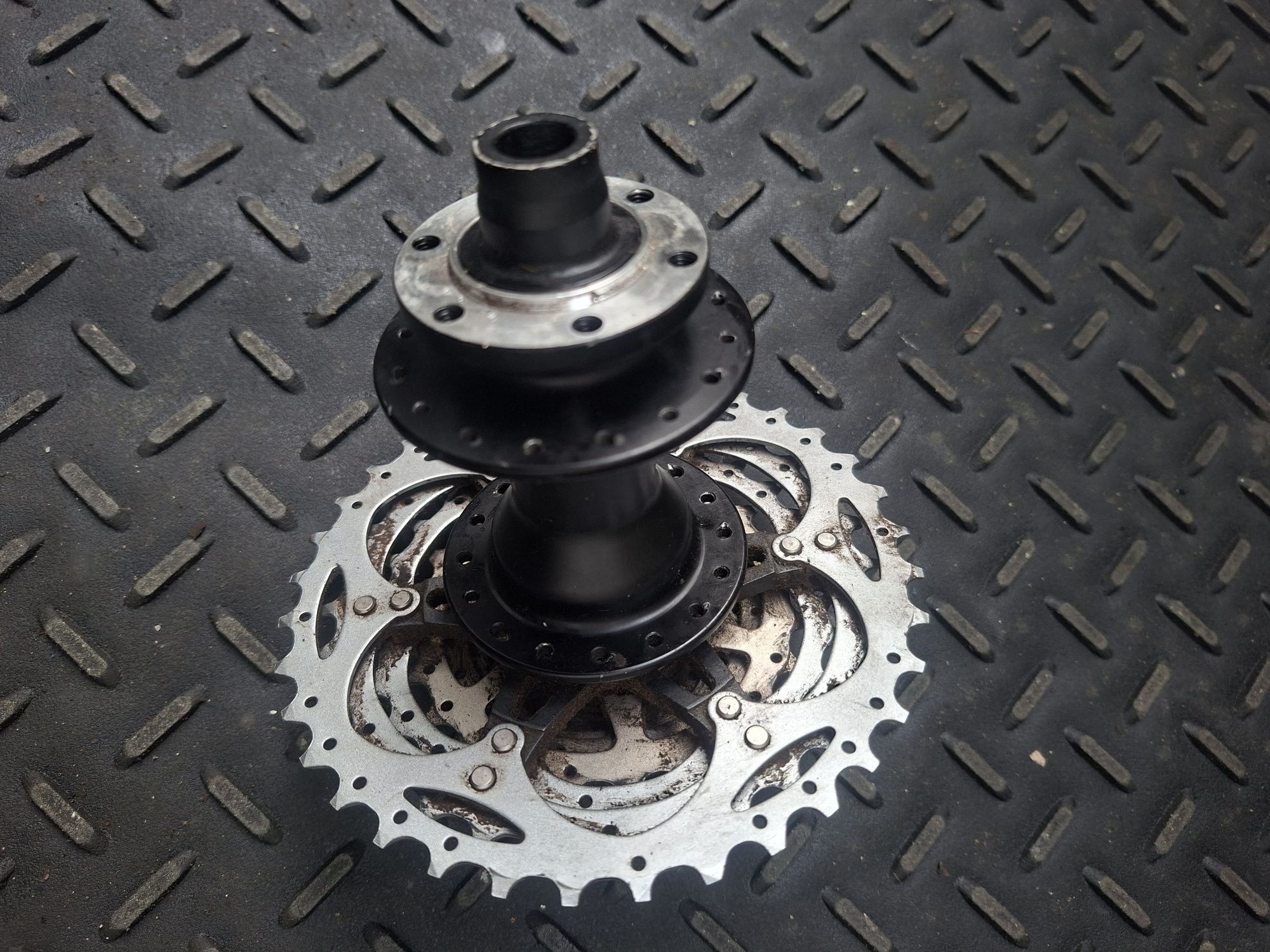 Манетки переключатели передние задние Shimano SRAM