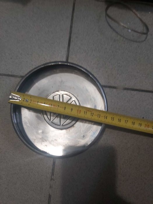 Dekielek chromowany VW