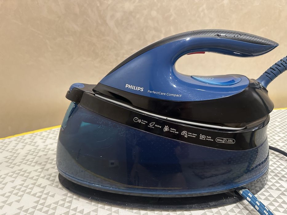 Парогенератор Philips PerfectCare Compact GC7844/20