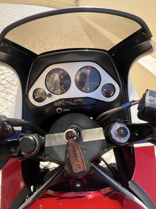 Honda VF750F Interceptor