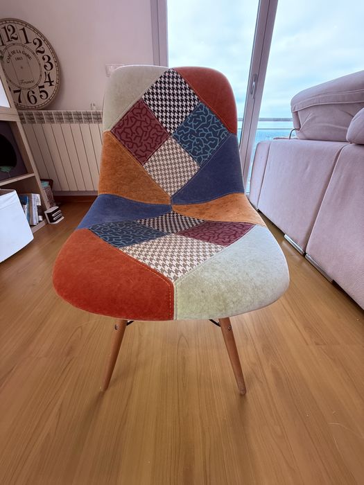 Conjunto 4 cadeiras + mesa de jantar