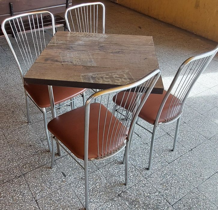Krzesło x4 + stolik 2 kpl