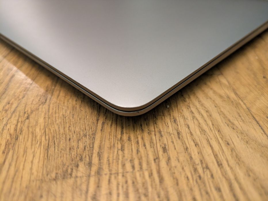 MacBook Air M1, 2021, 13",  16/512 ГБ, гарний стан.