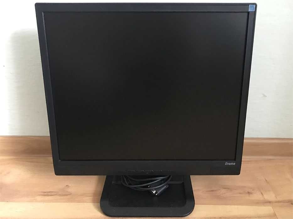 Monitor iiyama E1902S 19 cali 4:3 Retro z Głośnikami