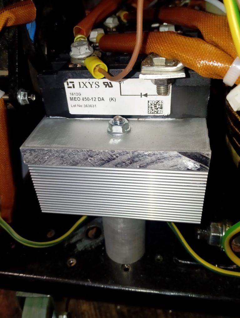 Prostownik uniwersalny 34-120VDC 30A