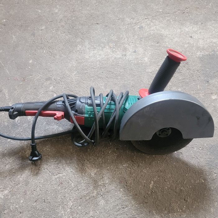 Szlifierka kątowa parkside 230