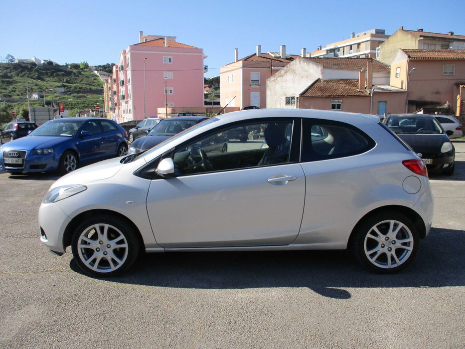 MAZDA 2 1.3 MZR SPORT COM GARANTIA E REVISÃO