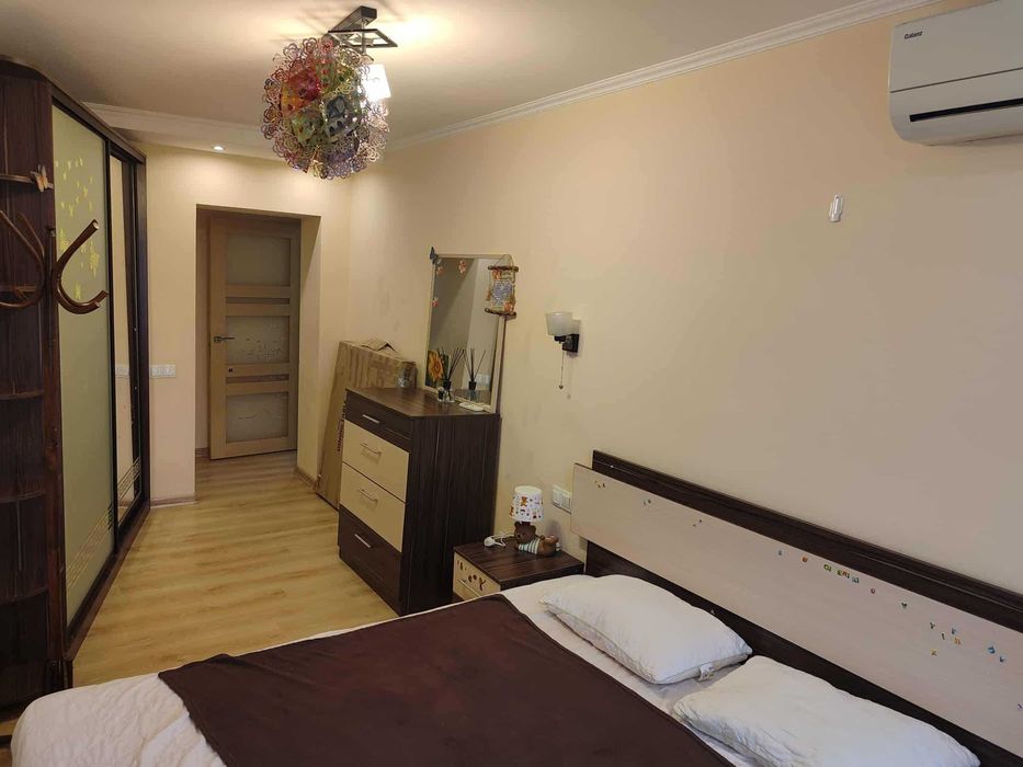 Оренда 3к кв-ри з ремонтом,м.Почайна–15 хв.пішки,Куренівський парк