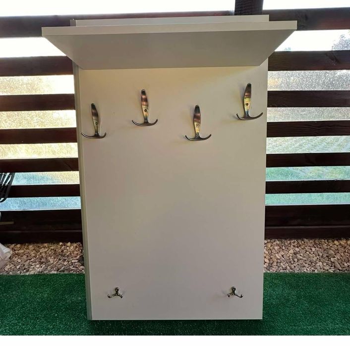 Wieszak na przedpokój