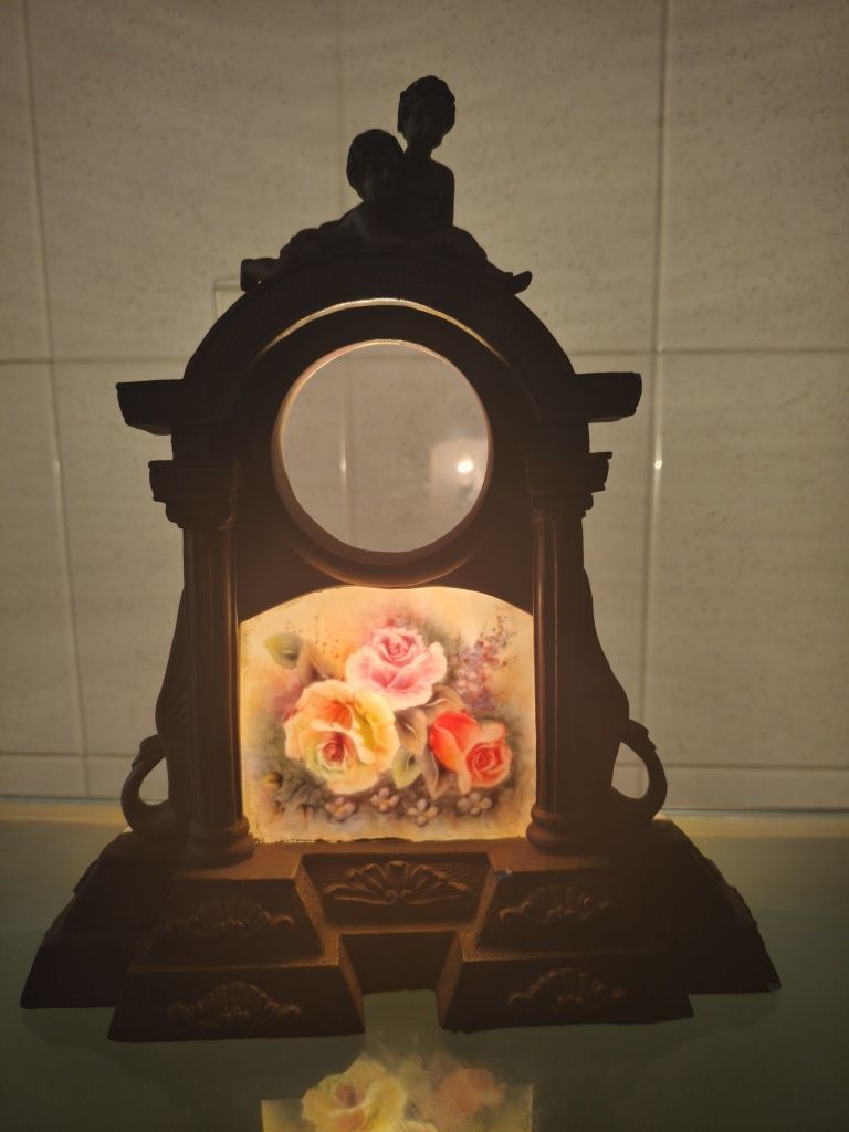 Peça de decoração antiga