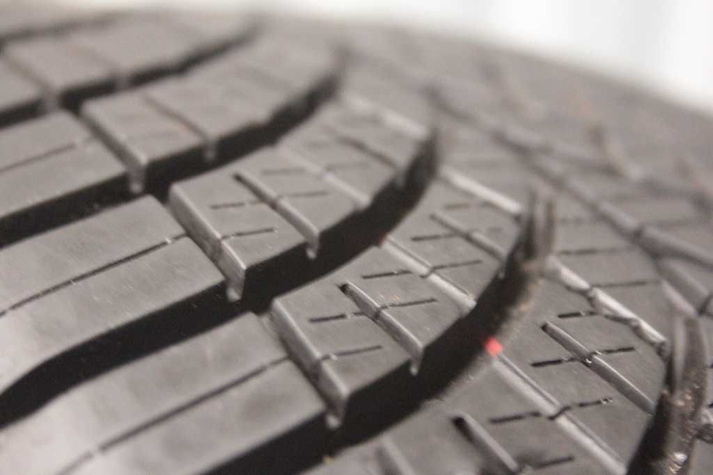 195/65/15 Goodyear Vectro 4Seasons 195/65 R15 95V XL 7,5mm 21r