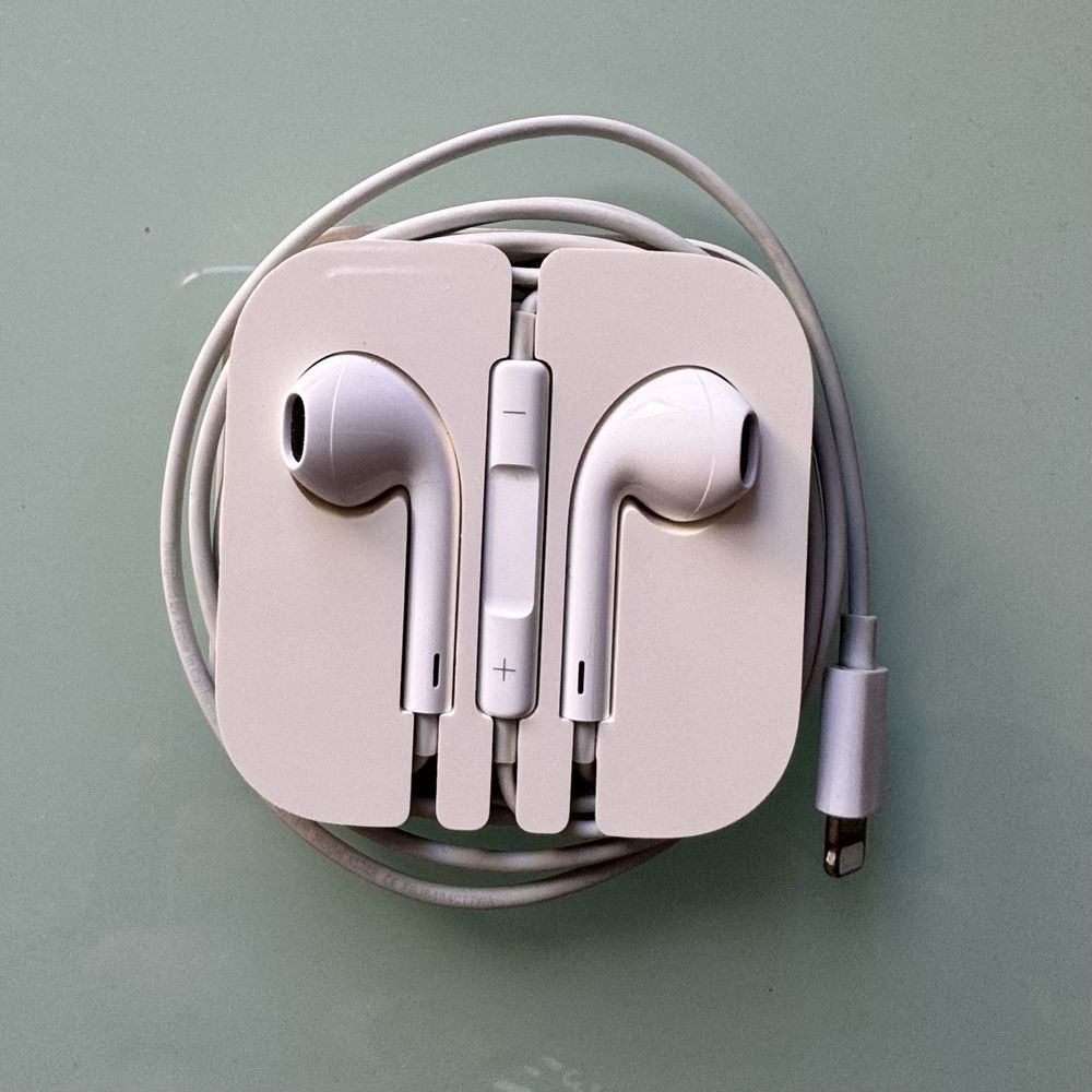 Apple EarPods (Lightning)