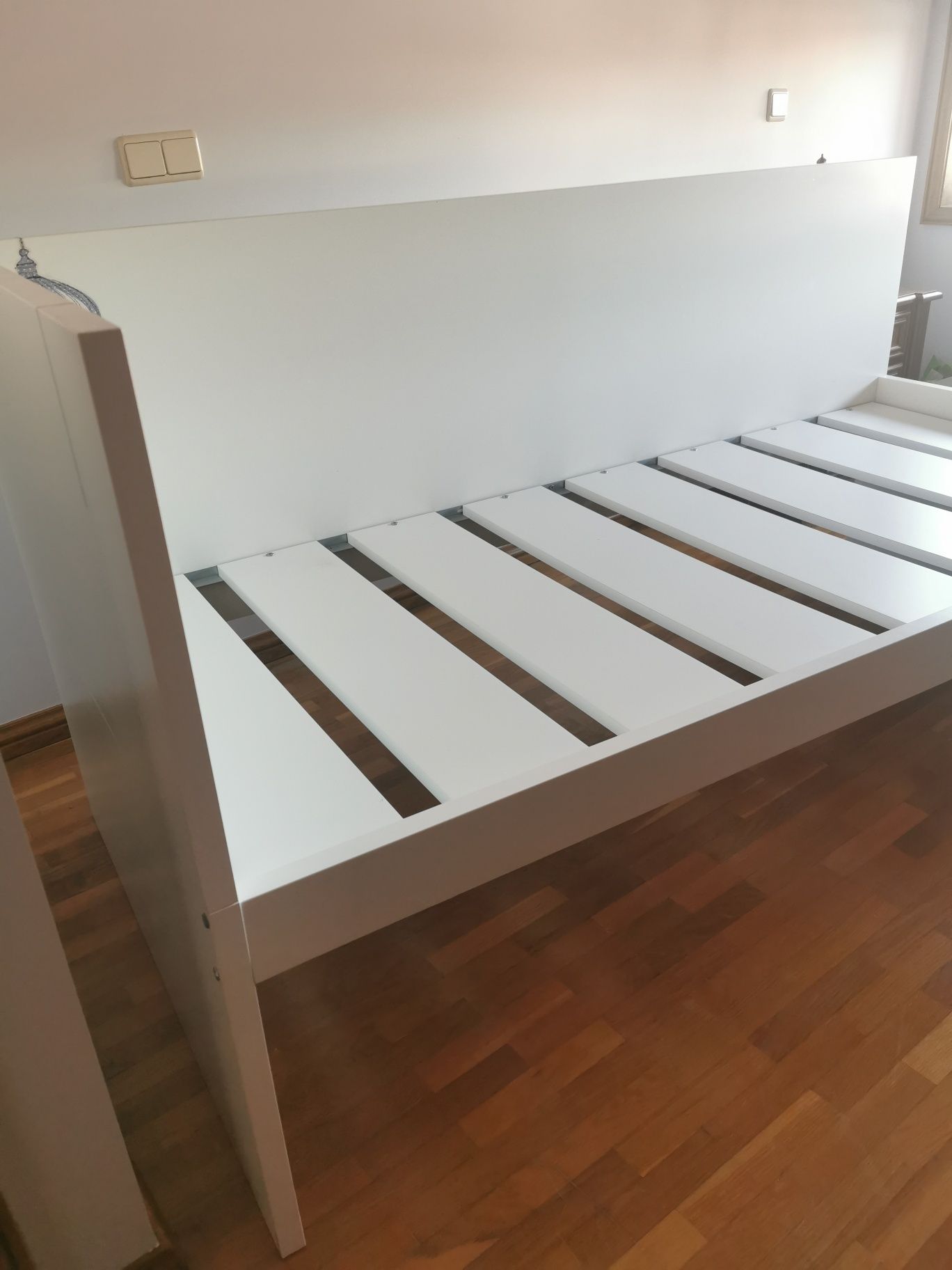 Cama com  cama gavetão ikea + 1 colchõe de oferta