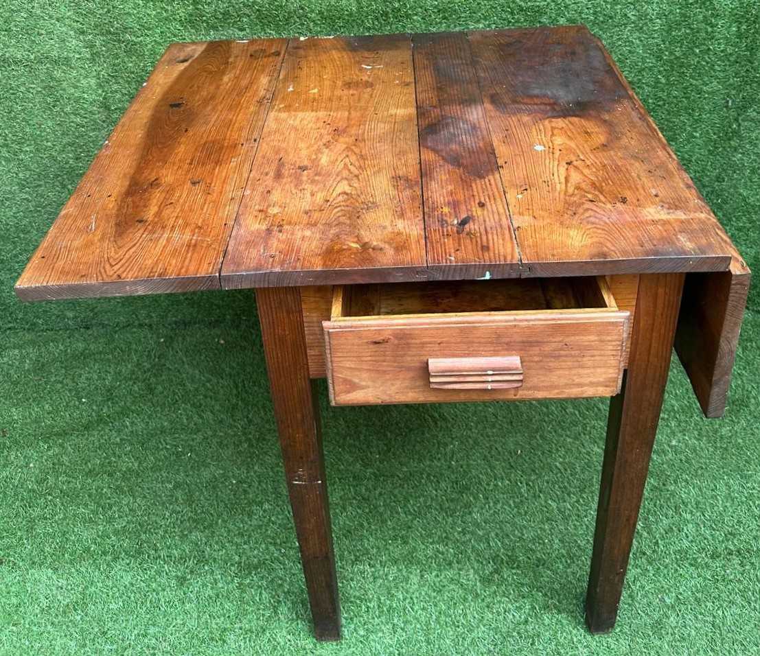 Mesa aniga em pinho com abas rebativeis individuais, antiguidade