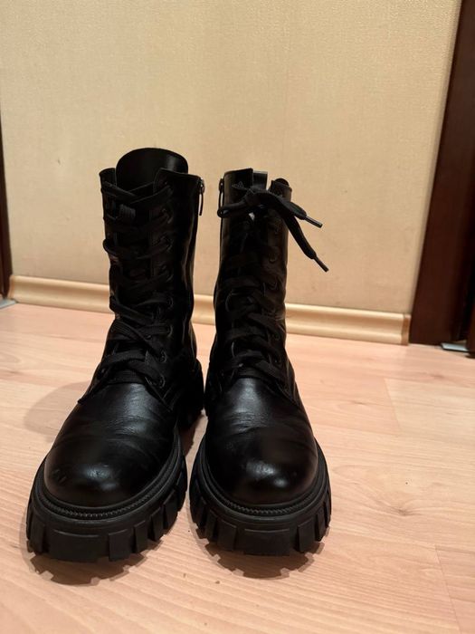 Зимові жіночі черевики з хутром