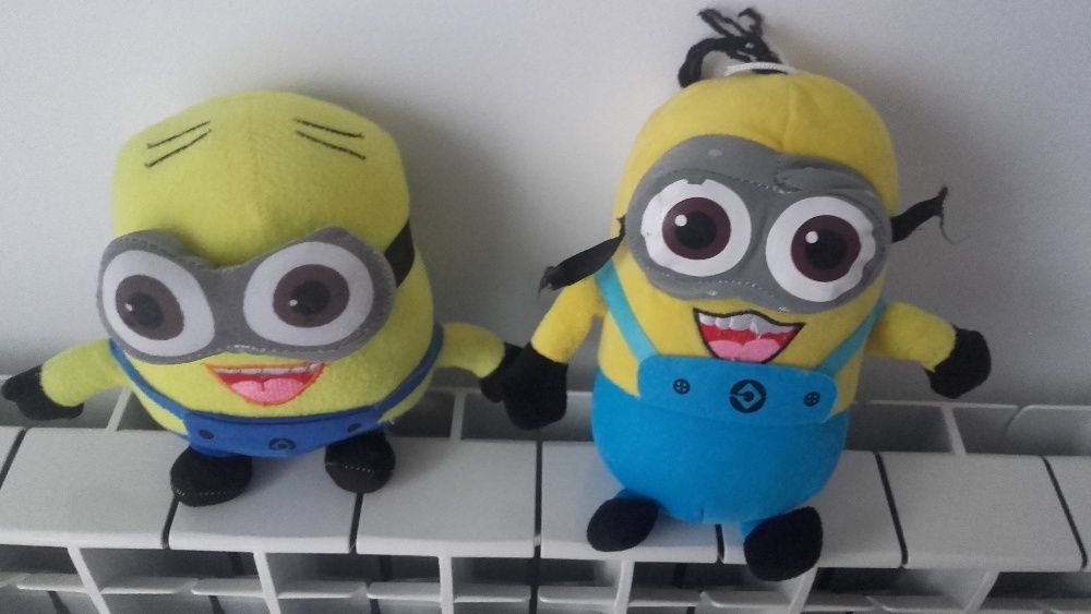 Minionek pluszak,minionki zabawki 2 szt