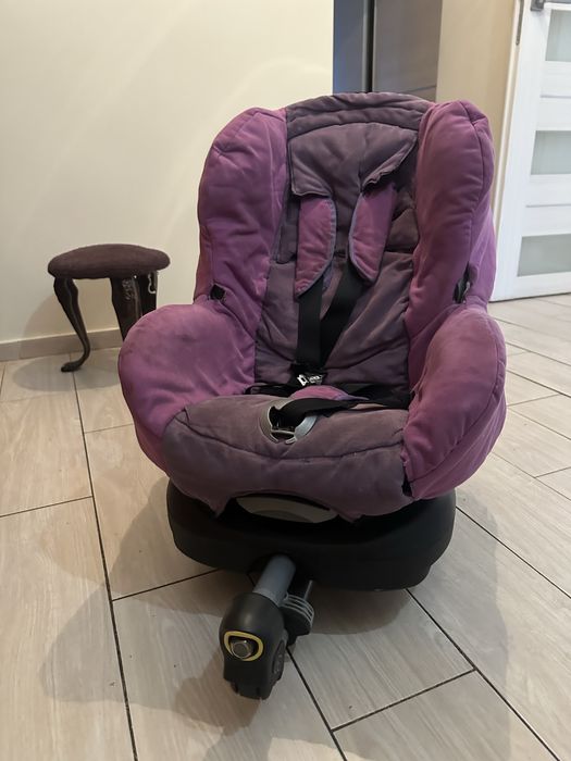 Автокрісло maxi cosi
