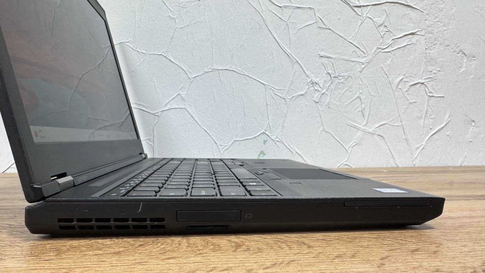 Lenovo ThinkPad P50 – Xeon E3-1505M v5, 16GB - 512GB, Quadro M2200M