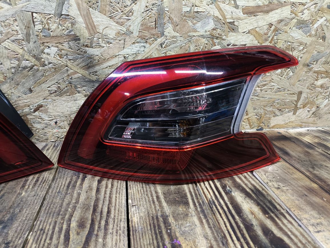 Стоп фонарь ліхтар Peugeot 308 t9 пежо 308 t9 2013-2018 рік оригінал